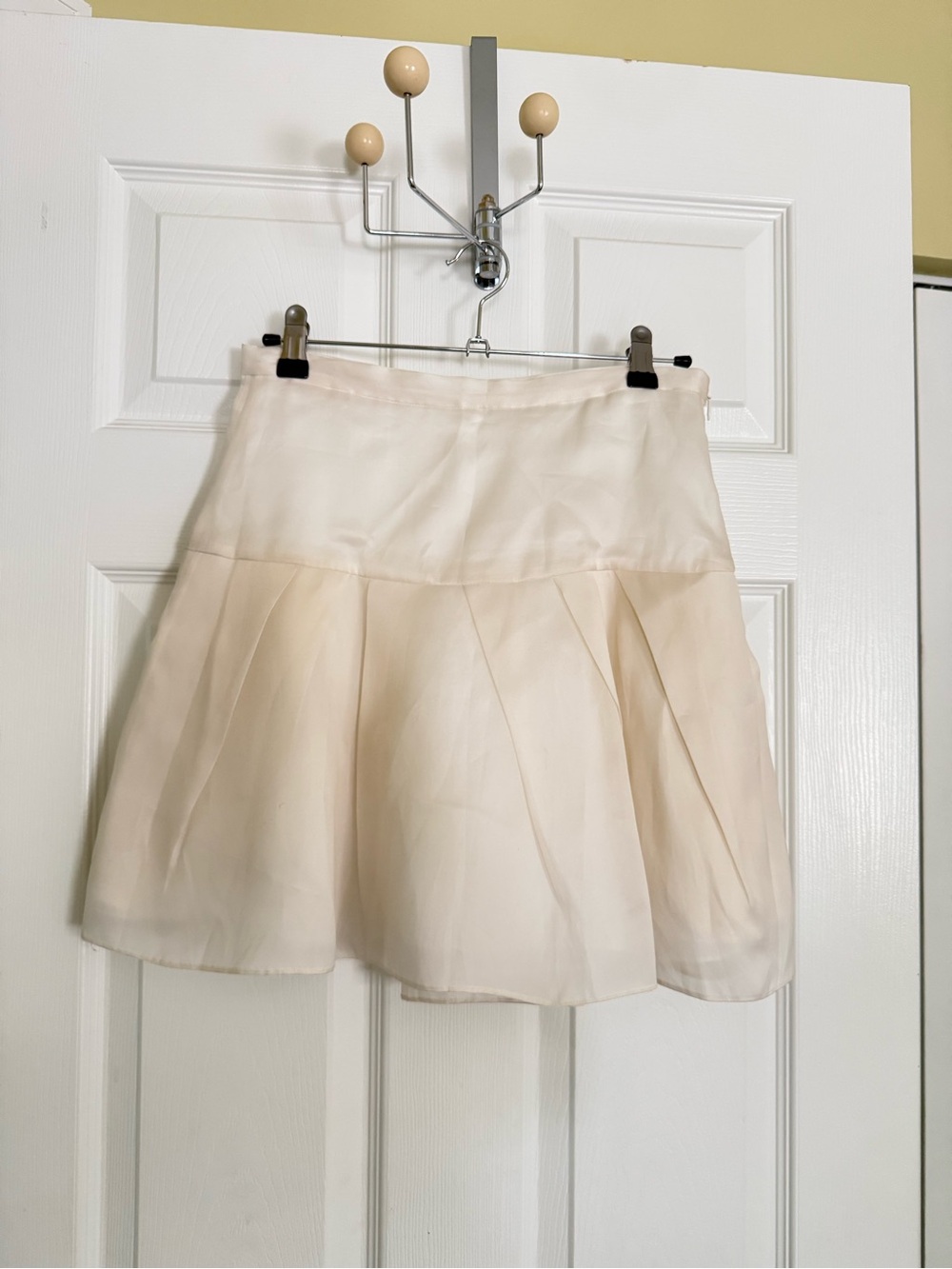 Co Ivory Silk Pleated A-Line Mini Skirt with Pockets Sz S